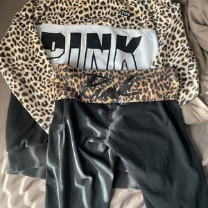 Vs pink outfit